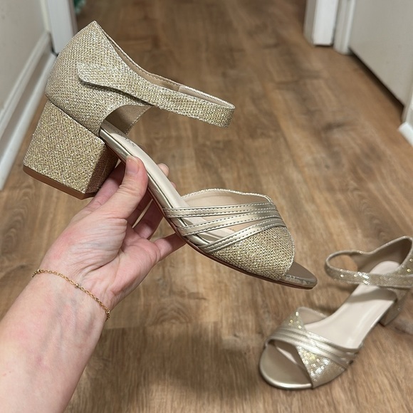 BENJAMIN WALK | Touch Ups Women's Foster Heeled Sandals - Picture 3 of 10